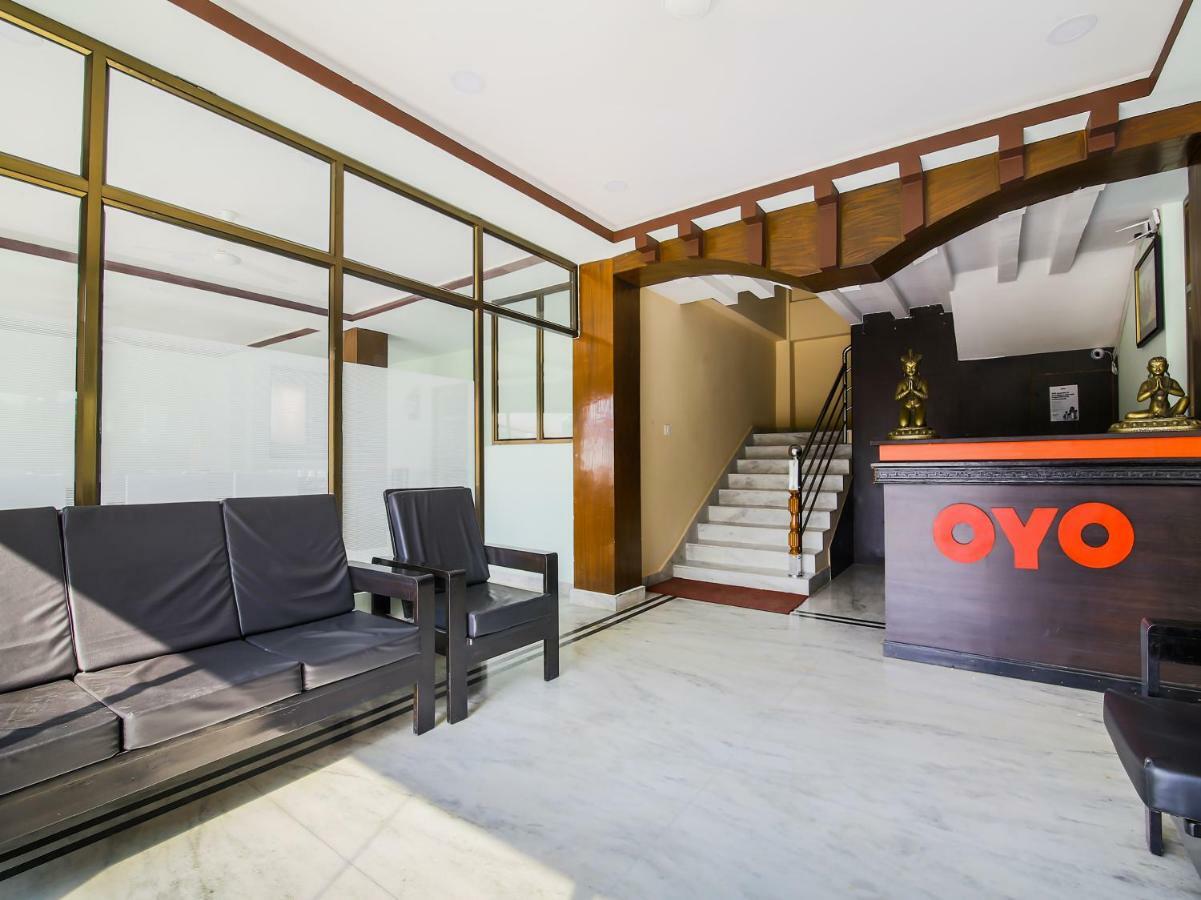Oyo 315 Aadarsha Inn Рамміндей Екстер'єр фото
